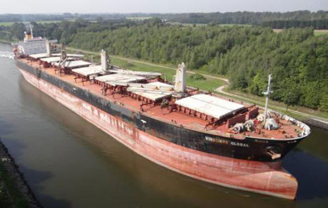 Vinalines chuẩn bị bán 6 tàu 'già' để 'cắt' lỗ